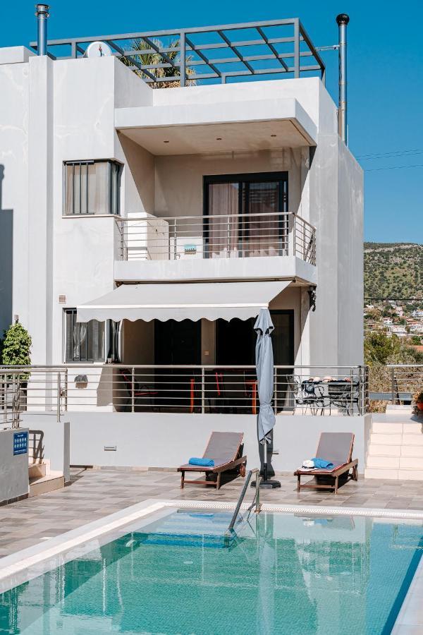 The Palm, & Airport Closeby - Pool Вилла